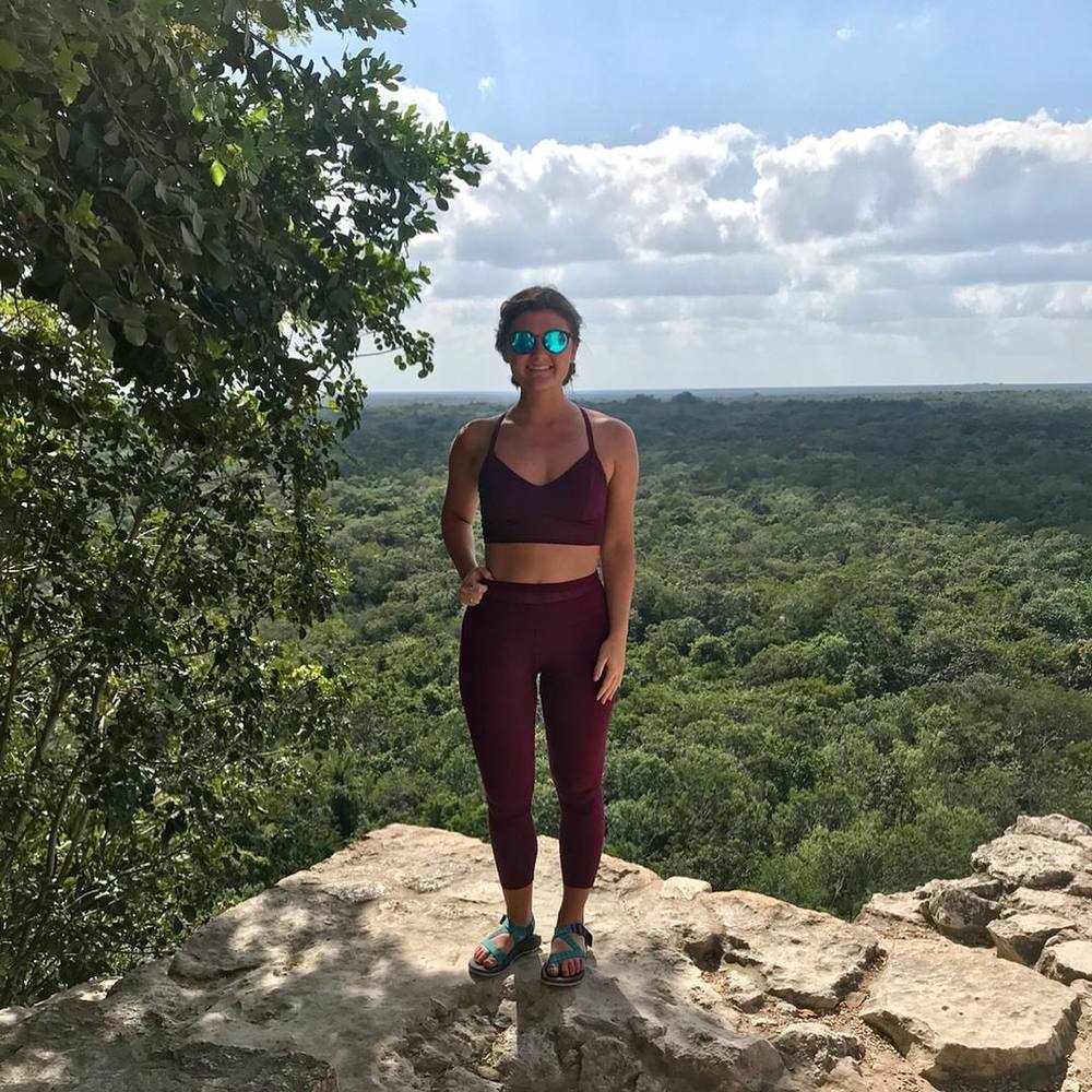 Meet your Posher, Hayley